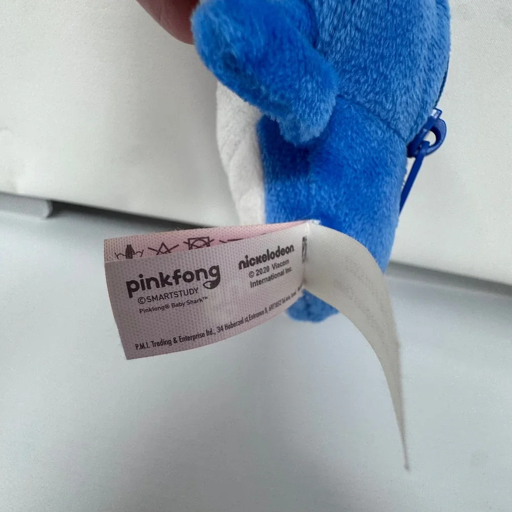 Pinkfong Baby Shark Daddy Shark Plush Coin Purse Backpack‎ Clip Blue 5 inch